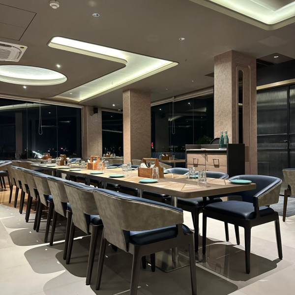 Long Dining Setup
